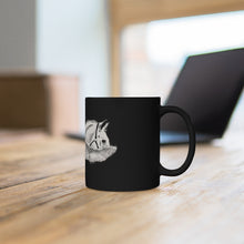 Cargar imagen en el visor de la galería, "Looking Right" Taza Negra