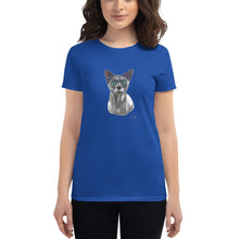 Cargar imagen en el visor de la galería, "Kali" T-Shirt Women FS